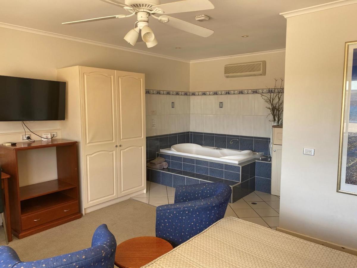 Comfort Inn & Suites Augusta Westside Port Augusta Bagian luar foto
